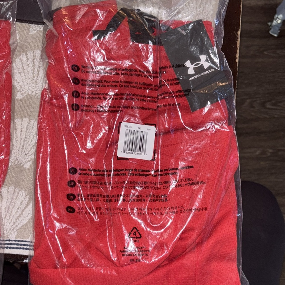 Under Armour Men's Tech Mesh 9" Shorts size 2XL (NWT) - Picture 4 of 4